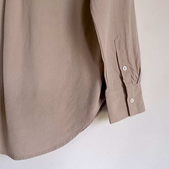 Everlane The Utility Shirt in Washable Silk ‘Burnt Sugar’  Brown Size 0 $150 - Picture 7 of 15